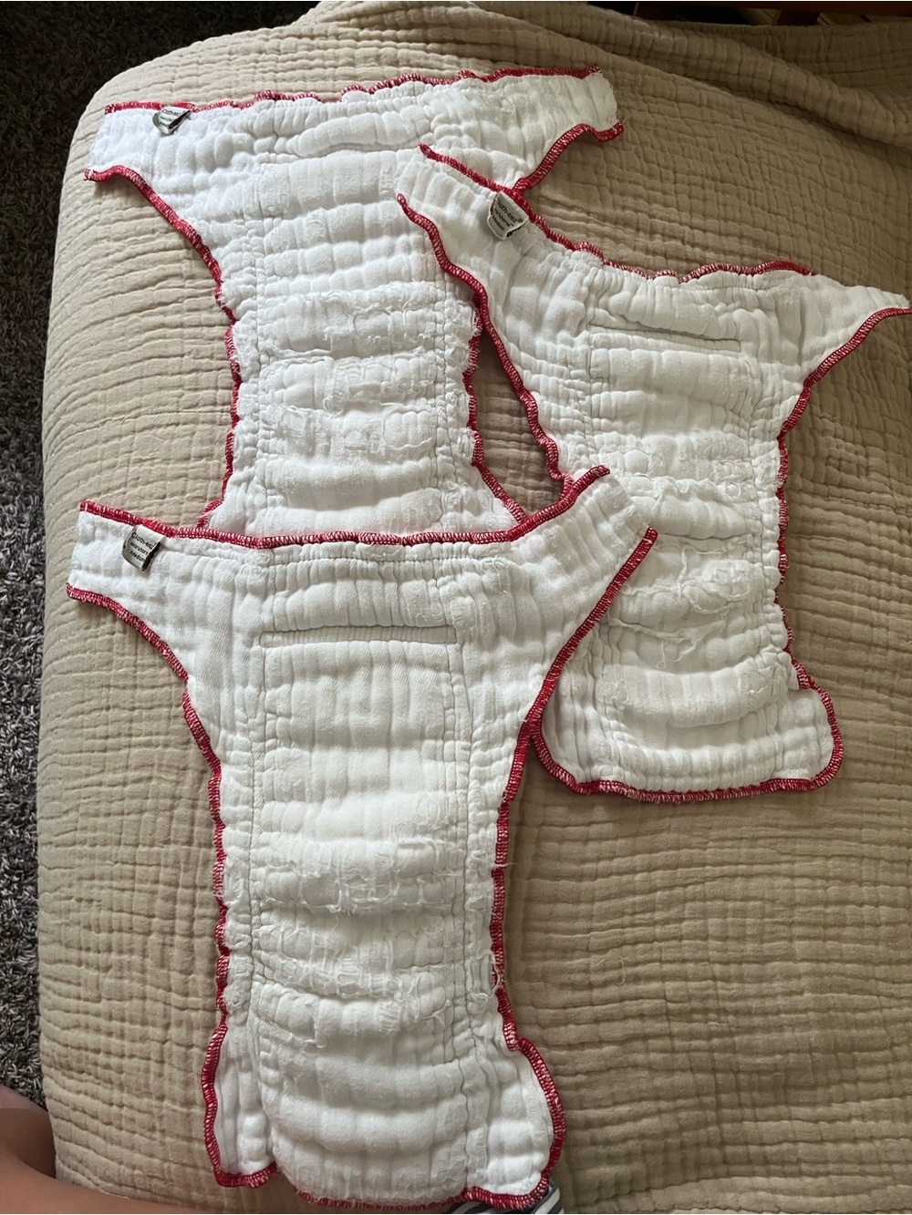 Poor condition workhorse and XL prefold cloth diapers - Picture 3 of 4